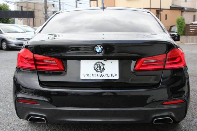 BMW 5シリーズ 523i ｴﾃﾞｨｼｮﾝﾐｯｼｮﾝｲﾝﾎﾟｯｼﾌﾞﾙ 特別仕様車 HUD ﾊｰﾏﾝｶｰﾄﾞﾝ 専用ﾌﾞﾗｯｸAW 追従ACC ｽﾃｱﾘﾝｸﾞｻﾎﾟｰﾄ LEDﾍｯﾄﾞﾗｲﾄ ｵｰﾄﾊｲﾋﾞｰﾑ ﾀｯﾁ画面HDDﾅﾋﾞTV 360度ﾊﾟﾉﾗﾏｶﾒﾗ Pｱｼｽﾄﾌﾟﾗｽ 電動ﾄﾗﾝｸ ｽﾏｰﾄｷｰ 2年保証