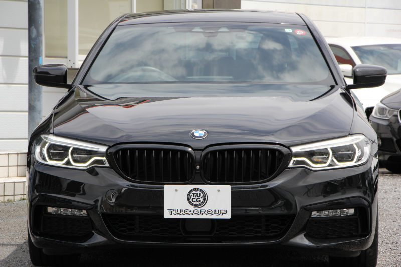 BMW 5シリーズ 523i ｴﾃﾞｨｼｮﾝﾐｯｼｮﾝｲﾝﾎﾟｯｼﾌﾞﾙ 特別仕様車 HUD ﾊｰﾏﾝｶｰﾄﾞﾝ 専用ﾌﾞﾗｯｸAW 追従ACC ｽﾃｱﾘﾝｸﾞｻﾎﾟｰﾄ LEDﾍｯﾄﾞﾗｲﾄ ｵｰﾄﾊｲﾋﾞｰﾑ ﾀｯﾁ画面HDDﾅﾋﾞTV 360度ﾊﾟﾉﾗﾏｶﾒﾗ Pｱｼｽﾄﾌﾟﾗｽ 電動ﾄﾗﾝｸ ｽﾏｰﾄｷｰ 2年保証