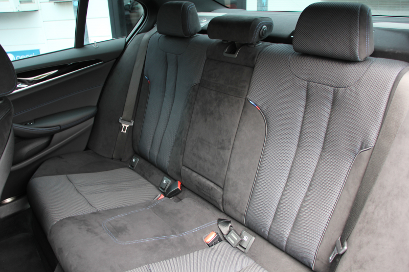 BMW 5シリーズ 523i ｴﾃﾞｨｼｮﾝﾐｯｼｮﾝｲﾝﾎﾟｯｼﾌﾞﾙ 特別仕様車 HUD ﾊｰﾏﾝｶｰﾄﾞﾝ 専用ﾌﾞﾗｯｸAW 追従ACC ｽﾃｱﾘﾝｸﾞｻﾎﾟｰﾄ LEDﾍｯﾄﾞﾗｲﾄ ｵｰﾄﾊｲﾋﾞｰﾑ ﾀｯﾁ画面HDDﾅﾋﾞTV 360度ﾊﾟﾉﾗﾏｶﾒﾗ Pｱｼｽﾄﾌﾟﾗｽ 電動ﾄﾗﾝｸ ｽﾏｰﾄｷｰ 2年保証