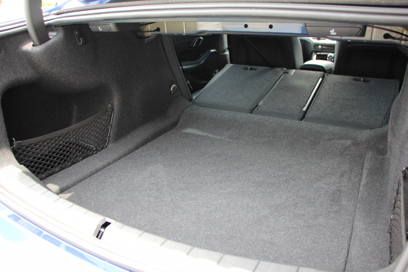 BMW 3シリーズ 330i Mｽﾎﾟｰﾂ ﾃﾞﾋﾞｭｰ&ｺﾝﾌｫｰﾄP 1ｵｰﾅ 高出力 258馬力 高出力 HUD ﾋｰﾀｰ黒革 LEDﾍｯﾄﾞﾗｲﾄ ｵｰﾄﾊｲﾋﾞｰﾑ ﾗｲﾌﾞｺｯｸﾋﾟｯﾄﾞ360度ｶﾒﾗ Applecarplay 追従ACC ｽﾃｱﾘﾝｸﾞｻﾎﾟｰﾄ ﾀｯﾁﾊﾟﾈﾙHDDﾅﾋﾞﾜｲﾔﾚｽ充電 19AW Mｽﾎﾟｰﾂﾌﾞﾚｰｷ Hi-fiｽﾋﾟｰｶｰ 2年保証