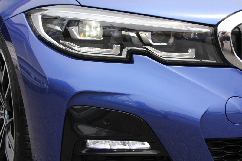 BMW 3シリーズ 330i Mｽﾎﾟｰﾂ ﾃﾞﾋﾞｭｰ&ｺﾝﾌｫｰﾄP 1ｵｰﾅ 高出力 258馬力 高出力 HUD ﾋｰﾀｰ黒革 LEDﾍｯﾄﾞﾗｲﾄ ｵｰﾄﾊｲﾋﾞｰﾑ ﾗｲﾌﾞｺｯｸﾋﾟｯﾄﾞ360度ｶﾒﾗ Applecarplay 追従ACC ｽﾃｱﾘﾝｸﾞｻﾎﾟｰﾄ ﾀｯﾁﾊﾟﾈﾙHDDﾅﾋﾞﾜｲﾔﾚｽ充電 19AW Mｽﾎﾟｰﾂﾌﾞﾚｰｷ Hi-fiｽﾋﾟｰｶｰ 2年保証