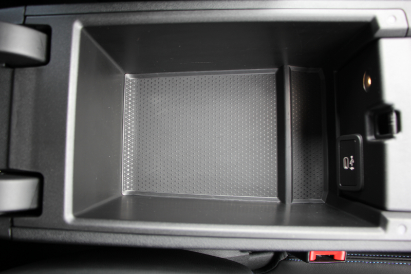 BMW 3シリーズ 330i Mｽﾎﾟｰﾂ ﾃﾞﾋﾞｭｰ&ｺﾝﾌｫｰﾄP 1ｵｰﾅ 高出力 258馬力 高出力 HUD ﾋｰﾀｰ黒革 LEDﾍｯﾄﾞﾗｲﾄ ｵｰﾄﾊｲﾋﾞｰﾑ ﾗｲﾌﾞｺｯｸﾋﾟｯﾄﾞ360度ｶﾒﾗ Applecarplay 追従ACC ｽﾃｱﾘﾝｸﾞｻﾎﾟｰﾄ ﾀｯﾁﾊﾟﾈﾙHDDﾅﾋﾞﾜｲﾔﾚｽ充電 19AW Mｽﾎﾟｰﾂﾌﾞﾚｰｷ Hi-fiｽﾋﾟｰｶｰ 2年保証