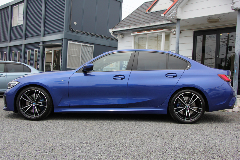 BMW 3シリーズ 330i Mｽﾎﾟｰﾂ ﾃﾞﾋﾞｭｰ&ｺﾝﾌｫｰﾄP 1ｵｰﾅ 高出力 258馬力 高出力 HUD ﾋｰﾀｰ黒革 LEDﾍｯﾄﾞﾗｲﾄ ｵｰﾄﾊｲﾋﾞｰﾑ ﾗｲﾌﾞｺｯｸﾋﾟｯﾄﾞ360度ｶﾒﾗ Applecarplay 追従ACC ｽﾃｱﾘﾝｸﾞｻﾎﾟｰﾄ ﾀｯﾁﾊﾟﾈﾙHDDﾅﾋﾞﾜｲﾔﾚｽ充電 19AW Mｽﾎﾟｰﾂﾌﾞﾚｰｷ Hi-fiｽﾋﾟｰｶｰ 2年保証