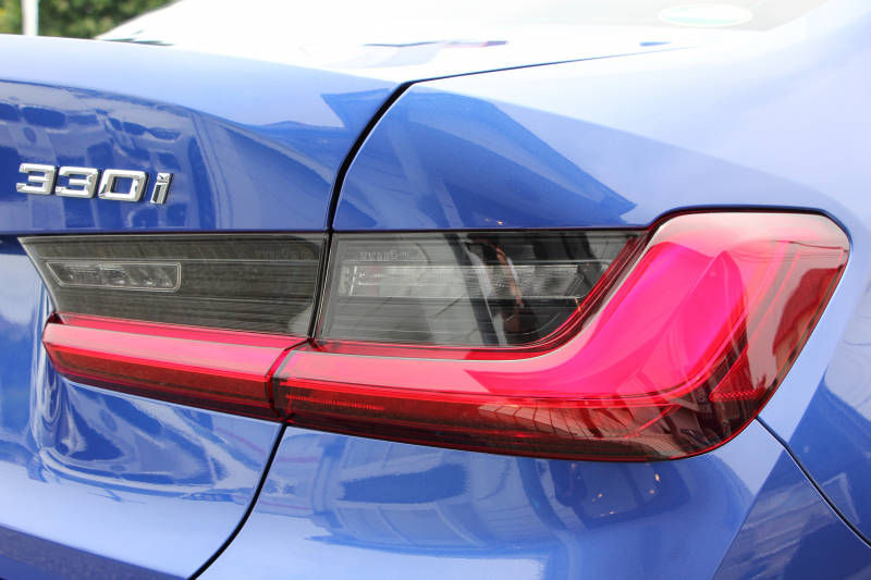 BMW 3シリーズ 330i Mｽﾎﾟｰﾂ ﾃﾞﾋﾞｭｰ&ｺﾝﾌｫｰﾄP 1ｵｰﾅ 高出力 258馬力 高出力 HUD ﾋｰﾀｰ黒革 LEDﾍｯﾄﾞﾗｲﾄ ｵｰﾄﾊｲﾋﾞｰﾑ ﾗｲﾌﾞｺｯｸﾋﾟｯﾄﾞ360度ｶﾒﾗ Applecarplay 追従ACC ｽﾃｱﾘﾝｸﾞｻﾎﾟｰﾄ ﾀｯﾁﾊﾟﾈﾙHDDﾅﾋﾞﾜｲﾔﾚｽ充電 19AW Mｽﾎﾟｰﾂﾌﾞﾚｰｷ Hi-fiｽﾋﾟｰｶｰ 2年保証