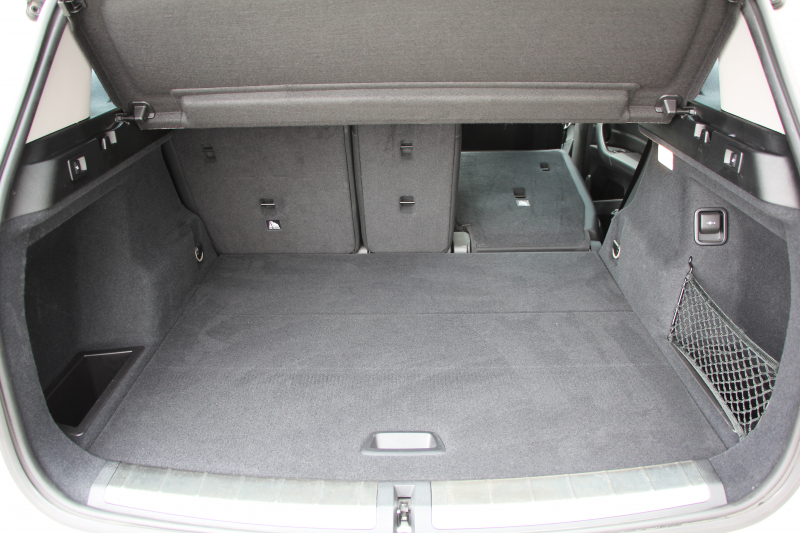 BMW X1 Xdrive18d Xﾗｲﾝ ﾊｲﾗｲﾝ 真珠色 ｱﾄﾞﾊﾞﾝｽﾄﾞｱｸﾃｨﾌﾞｾｰﾌﾃｨP ﾊﾟﾉﾗﾏｻﾝﾙｰﾌ ｺﾝﾌｫｰﾄP 追従ACC HUD ﾋｰﾀｰ黒革 電動ｼｰﾄ ﾌﾙｾｸﾞTV LEDﾍｯﾄﾞﾗｲﾄ HDDﾅﾋﾞBluetooth接続 Bｶﾒﾗ 電動ﾄﾗﾝｸ 衝突軽減ﾌﾞﾚｰｷ 車線逸脱警告 歩行者警告 Pｱｼｽﾄ 2年保証