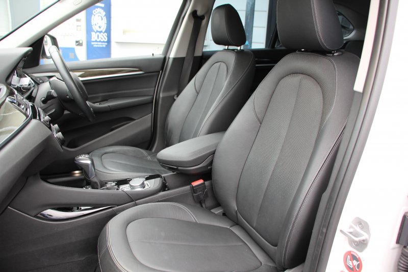 BMW X1 Xdrive18d Xﾗｲﾝ ﾊｲﾗｲﾝ 真珠色 ｱﾄﾞﾊﾞﾝｽﾄﾞｱｸﾃｨﾌﾞｾｰﾌﾃｨP ﾊﾟﾉﾗﾏｻﾝﾙｰﾌ ｺﾝﾌｫｰﾄP 追従ACC HUD ﾋｰﾀｰ黒革 電動ｼｰﾄ ﾌﾙｾｸﾞTV LEDﾍｯﾄﾞﾗｲﾄ HDDﾅﾋﾞBluetooth接続 Bｶﾒﾗ 電動ﾄﾗﾝｸ 衝突軽減ﾌﾞﾚｰｷ 車線逸脱警告 歩行者警告 Pｱｼｽﾄ 2年保証