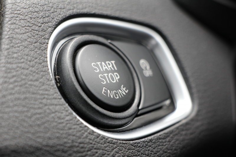 BMW X1 Xdrive18d Xﾗｲﾝ ﾊｲﾗｲﾝ 真珠色 ｱﾄﾞﾊﾞﾝｽﾄﾞｱｸﾃｨﾌﾞｾｰﾌﾃｨP ﾊﾟﾉﾗﾏｻﾝﾙｰﾌ ｺﾝﾌｫｰﾄP 追従ACC HUD ﾋｰﾀｰ黒革 電動ｼｰﾄ ﾌﾙｾｸﾞTV LEDﾍｯﾄﾞﾗｲﾄ HDDﾅﾋﾞBluetooth接続 Bｶﾒﾗ 電動ﾄﾗﾝｸ 衝突軽減ﾌﾞﾚｰｷ 車線逸脱警告 歩行者警告 Pｱｼｽﾄ 2年保証