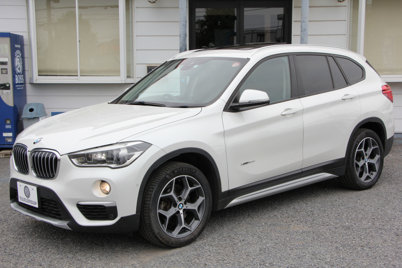 BMW X1 Xdrive18d Xﾗｲﾝ ﾊｲﾗｲﾝ 真珠色 ｱﾄﾞﾊﾞﾝｽﾄﾞｱｸﾃｨﾌﾞｾｰﾌﾃｨP ﾊﾟﾉﾗﾏｻﾝﾙｰﾌ ｺﾝﾌｫｰﾄP 追従ACC HUD ﾋｰﾀｰ黒革 電動ｼｰﾄ ﾌﾙｾｸﾞTV LEDﾍｯﾄﾞﾗｲﾄ HDDﾅﾋﾞBluetooth接続 Bｶﾒﾗ 電動ﾄﾗﾝｸ 衝突軽減ﾌﾞﾚｰｷ 車線逸脱警告 歩行者警告 Pｱｼｽﾄ 2年保証