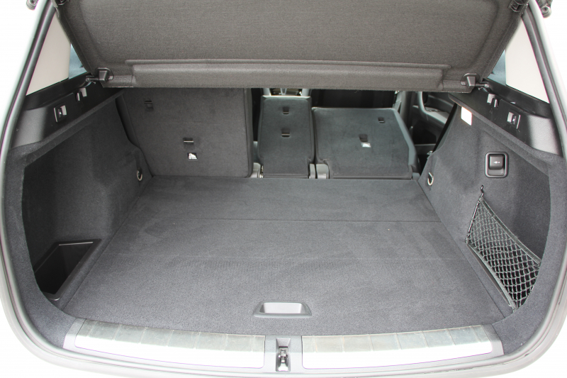 BMW X1 Xdrive18d Xﾗｲﾝ ﾊｲﾗｲﾝ 真珠色 ｱﾄﾞﾊﾞﾝｽﾄﾞｱｸﾃｨﾌﾞｾｰﾌﾃｨP ﾊﾟﾉﾗﾏｻﾝﾙｰﾌ ｺﾝﾌｫｰﾄP 追従ACC HUD ﾋｰﾀｰ黒革 電動ｼｰﾄ ﾌﾙｾｸﾞTV LEDﾍｯﾄﾞﾗｲﾄ HDDﾅﾋﾞBluetooth接続 Bｶﾒﾗ 電動ﾄﾗﾝｸ 衝突軽減ﾌﾞﾚｰｷ 車線逸脱警告 歩行者警告 Pｱｼｽﾄ 2年保証