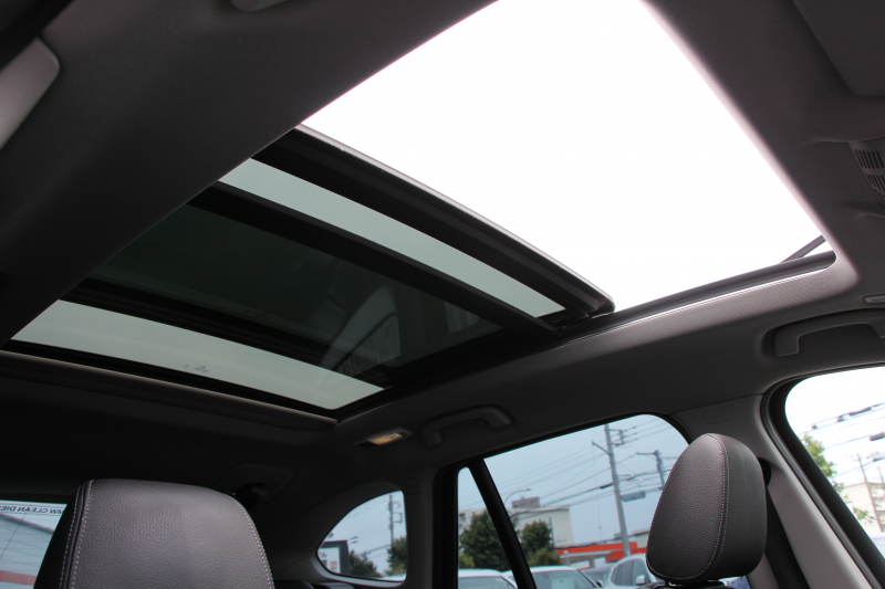 BMW X1 Xdrive18d Xﾗｲﾝ ﾊｲﾗｲﾝ 真珠色 ｱﾄﾞﾊﾞﾝｽﾄﾞｱｸﾃｨﾌﾞｾｰﾌﾃｨP ﾊﾟﾉﾗﾏｻﾝﾙｰﾌ ｺﾝﾌｫｰﾄP 追従ACC HUD ﾋｰﾀｰ黒革 電動ｼｰﾄ ﾌﾙｾｸﾞTV LEDﾍｯﾄﾞﾗｲﾄ HDDﾅﾋﾞBluetooth接続 Bｶﾒﾗ 電動ﾄﾗﾝｸ 衝突軽減ﾌﾞﾚｰｷ 車線逸脱警告 歩行者警告 Pｱｼｽﾄ 2年保証