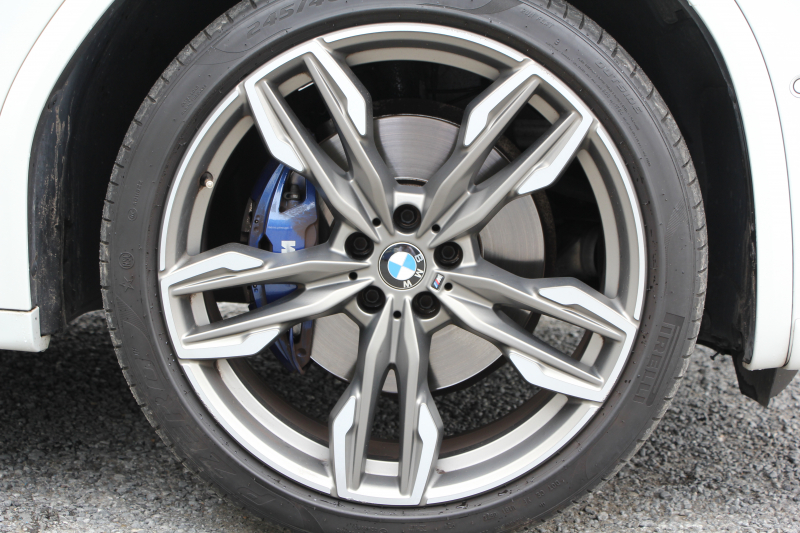 BMW X4 M40i 直6ﾀｰﾎﾞ360馬力 ﾊﾟﾉﾗﾏｻﾝﾙｰﾌ ﾓｶﾚｻﾞｰ 全ﾋｰﾀｰ ACｼｭﾆｯﾂｧｰｴｱﾛ 可変Mｻｽ 専用ﾃﾞﾌ 21AW LEDﾍｯﾄﾞﾗｲﾄ 追従ACC HUD ｽﾃｱﾘﾝｸﾞｻﾎﾟｰﾄ ﾀｯﾁ画面HDDﾅﾋﾞTV 360度ﾊﾟﾉﾗﾏｶﾒﾗ PDC緊急ﾌﾞﾚｰｷ Hifiｽﾋﾟｰｶｰ 置くだけ充電 2年保証