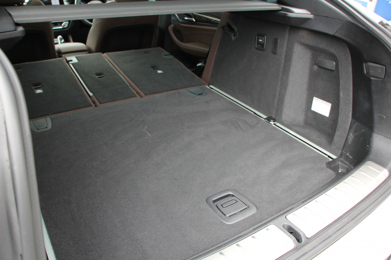 BMW X4 M40i 直6ﾀｰﾎﾞ360馬力 ﾊﾟﾉﾗﾏｻﾝﾙｰﾌ ﾓｶﾚｻﾞｰ 全ﾋｰﾀｰ ACｼｭﾆｯﾂｧｰｴｱﾛ 可変Mｻｽ 専用ﾃﾞﾌ 21AW LEDﾍｯﾄﾞﾗｲﾄ 追従ACC HUD ｽﾃｱﾘﾝｸﾞｻﾎﾟｰﾄ ﾀｯﾁ画面HDDﾅﾋﾞTV 360度ﾊﾟﾉﾗﾏｶﾒﾗ PDC緊急ﾌﾞﾚｰｷ Hifiｽﾋﾟｰｶｰ 置くだけ充電 2年保証