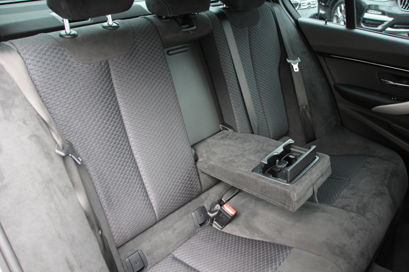 BMW 3シリーズ 320d Mｽﾎﾟｰﾂ 後期 新ｴﾝｼﾞﾝ LEDﾍｯﾄﾞﾗｲﾄ&ﾃｰﾙ 追従ACC ﾚｰﾝﾁｪﾝｼﾞ警告 衝突軽減ﾌﾞﾚｰｷ 車線逸脱警告 歩行者警告 第5世代iﾄﾞﾗｲﾌﾞHDDﾅﾋﾞBｶﾒﾗ ｽﾏｰﾄｷｰ Bluetoothｵｰﾃﾞｨｵ&通話 ﾊﾟﾄﾞﾙｼﾌﾄ 専用ｴｱﾛ 2年保証