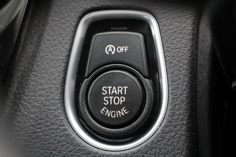 BMW 3シリーズ 320d Mｽﾎﾟｰﾂ 後期 新ｴﾝｼﾞﾝ LEDﾍｯﾄﾞﾗｲﾄ&ﾃｰﾙ 追従ACC ﾚｰﾝﾁｪﾝｼﾞ警告 衝突軽減ﾌﾞﾚｰｷ 車線逸脱警告 歩行者警告 第5世代iﾄﾞﾗｲﾌﾞHDDﾅﾋﾞBｶﾒﾗ ｽﾏｰﾄｷｰ Bluetoothｵｰﾃﾞｨｵ&通話 ﾊﾟﾄﾞﾙｼﾌﾄ 専用ｴｱﾛ 2年保証