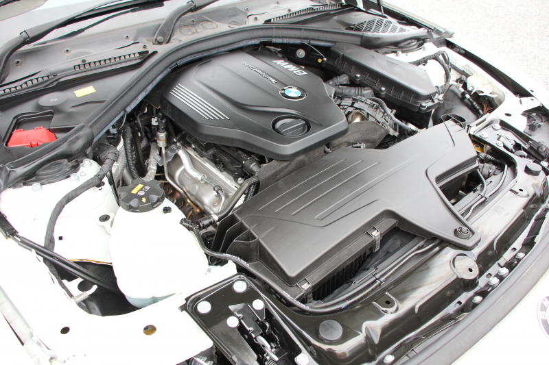 BMW 3シリーズ 320d Mｽﾎﾟｰﾂ 後期 新ｴﾝｼﾞﾝ LEDﾍｯﾄﾞﾗｲﾄ&ﾃｰﾙ 追従ACC ﾚｰﾝﾁｪﾝｼﾞ警告 衝突軽減ﾌﾞﾚｰｷ 車線逸脱警告 歩行者警告 第5世代iﾄﾞﾗｲﾌﾞHDDﾅﾋﾞBｶﾒﾗ ｽﾏｰﾄｷｰ Bluetoothｵｰﾃﾞｨｵ&通話 ﾊﾟﾄﾞﾙｼﾌﾄ 専用ｴｱﾛ 2年保証