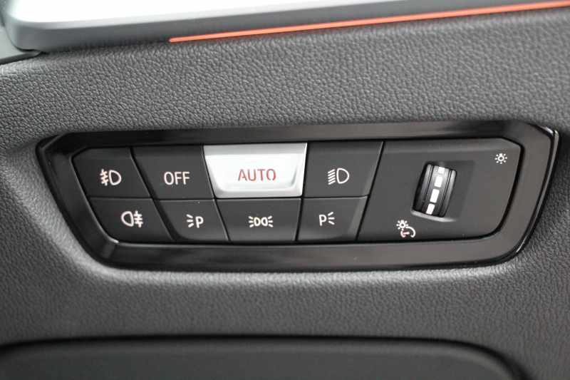 BMW 3シリーズ 320i Mｽﾎﾟｰﾂ ﾊｲﾗｲﾝ ﾌｧｽﾄﾄﾗｯｸP ｺﾝﾌｫ-ﾄP ﾋｰﾀｰ黒革 ｱﾀﾞﾌﾟﾃｨﾌﾞMｻｽ ｼﾞｪｽﾁｬｰｺﾝﾄﾛｰﾙ 電動ﾄﾗﾝｸ 19AW Mｽﾎﾟｰﾂﾌﾞﾚｰｷ LEDﾍｯﾄﾞﾗｲﾄ ｵｰﾄﾊｲﾋﾞｰﾑ 追従ACC ｽﾃｱﾘﾝｸﾞｻﾎﾟｰﾄ ﾀｯﾁ画面ﾅﾋﾞPｱｼｽﾄﾌﾟﾗｽ 360度ｶﾒﾗ 2年保証