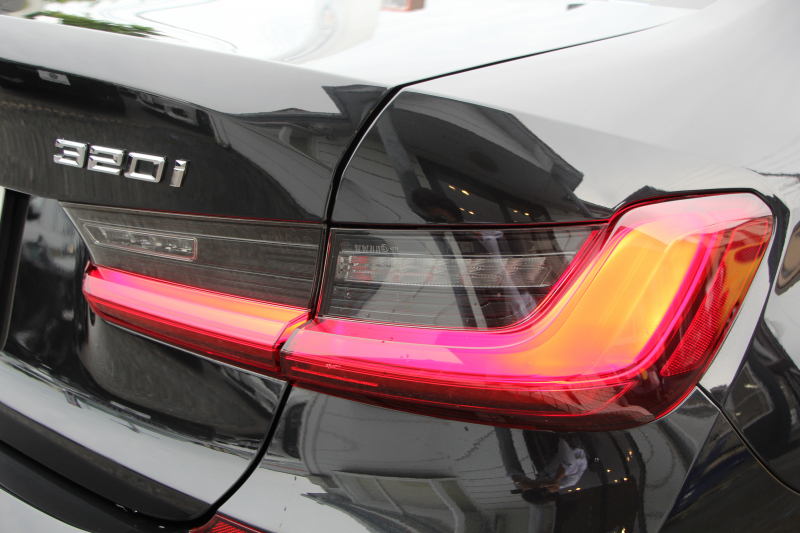 BMW 3シリーズ 320i Mｽﾎﾟｰﾂ ﾊｲﾗｲﾝ ﾌｧｽﾄﾄﾗｯｸP ｺﾝﾌｫ-ﾄP ﾋｰﾀｰ黒革 ｱﾀﾞﾌﾟﾃｨﾌﾞMｻｽ ｼﾞｪｽﾁｬｰｺﾝﾄﾛｰﾙ 電動ﾄﾗﾝｸ 19AW Mｽﾎﾟｰﾂﾌﾞﾚｰｷ LEDﾍｯﾄﾞﾗｲﾄ ｵｰﾄﾊｲﾋﾞｰﾑ 追従ACC ｽﾃｱﾘﾝｸﾞｻﾎﾟｰﾄ ﾀｯﾁ画面ﾅﾋﾞPｱｼｽﾄﾌﾟﾗｽ 360度ｶﾒﾗ 2年保証