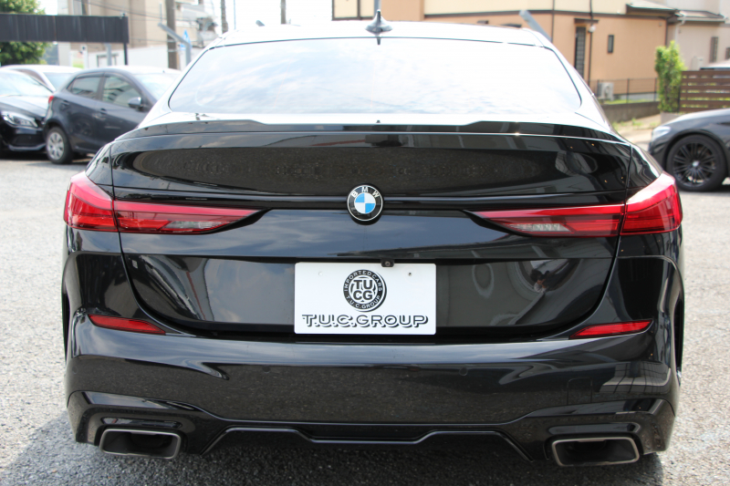 BMW 2シリーズ M235i Xdrive ｸﾞﾗﾝｸｰﾍﾟﾃﾞﾋﾞｭｰP 4WD ﾏｸﾞﾏﾚｯﾄﾞﾚｻﾞｰ Mｽﾎﾟｰﾂｼｰﾄ ｱﾀﾞﾌﾟﾃｨﾌﾞｻｽ ﾚｲｽﾞ鍛造19AW Mｼｰﾄﾍﾞﾙﾄ 306馬力 追従ACC Mﾘｱｽﾎﾟｲﾗｰ ﾀｯﾁ画面HDDﾅﾋﾞ置くだけ充電 Pｱｼｽﾄ 後退ｱｼｽﾄ ｼｰﾄﾋｰﾀｰ 2年保証