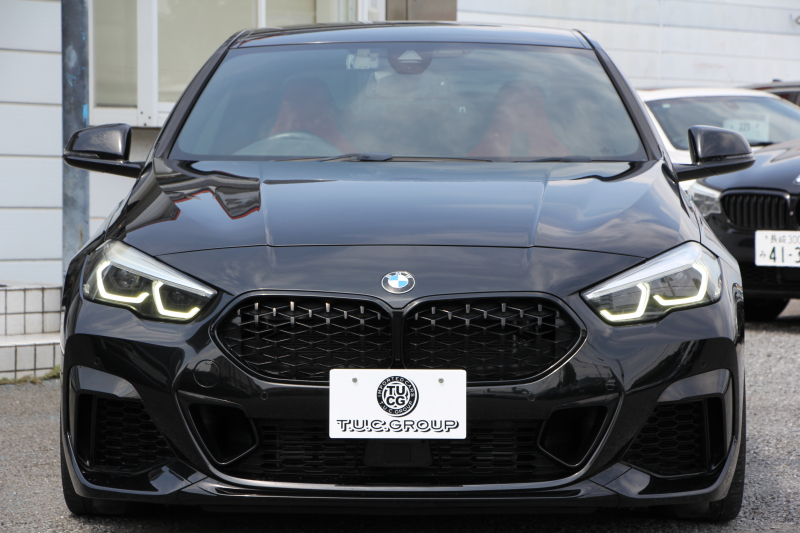 BMW 2シリーズ M235i Xdrive ｸﾞﾗﾝｸｰﾍﾟﾃﾞﾋﾞｭｰP 4WD ﾏｸﾞﾏﾚｯﾄﾞﾚｻﾞｰ Mｽﾎﾟｰﾂｼｰﾄ ｱﾀﾞﾌﾟﾃｨﾌﾞｻｽ ﾚｲｽﾞ鍛造19AW Mｼｰﾄﾍﾞﾙﾄ 306馬力 追従ACC Mﾘｱｽﾎﾟｲﾗｰ ﾀｯﾁ画面HDDﾅﾋﾞ置くだけ充電 Pｱｼｽﾄ 後退ｱｼｽﾄ ｼｰﾄﾋｰﾀｰ 2年保証