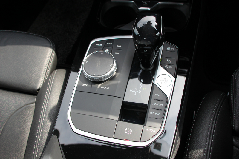 BMW 2シリーズ M235i Xdrive ｸﾞﾗﾝｸｰﾍﾟﾋﾞｼﾞｮﾝP 4WD ﾊﾟﾉﾗﾏｻﾝﾙｰﾌ ﾋｰﾀｰ黒革 ﾍｯﾄﾞｱｯﾌﾟﾃﾞｨｽﾌﾟﾚｲ ｱﾀﾞﾌﾟﾃｨﾌﾞLEDﾍｯﾄﾞﾗｲﾄ ｵｰﾄﾊｲﾋﾞｰﾑ Hi-fiｽﾋﾟｰｶｰ ﾌﾙｾｸﾞTV 306馬力 BMWﾗｲﾌﾞｺｯｸﾋﾟｯﾄ 後退ｱｼｽﾄ 追従ACC ﾀｯﾁ画面ﾅﾋﾞPｱｼｽﾄ 2年保証