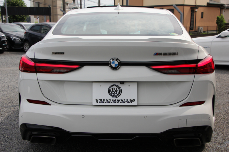BMW 2シリーズ M235i Xdrive ｸﾞﾗﾝｸｰﾍﾟﾋﾞｼﾞｮﾝP 4WD ﾊﾟﾉﾗﾏｻﾝﾙｰﾌ ﾋｰﾀｰ黒革 ﾍｯﾄﾞｱｯﾌﾟﾃﾞｨｽﾌﾟﾚｲ ｱﾀﾞﾌﾟﾃｨﾌﾞLEDﾍｯﾄﾞﾗｲﾄ ｵｰﾄﾊｲﾋﾞｰﾑ Hi-fiｽﾋﾟｰｶｰ ﾌﾙｾｸﾞTV 306馬力 BMWﾗｲﾌﾞｺｯｸﾋﾟｯﾄ 後退ｱｼｽﾄ 追従ACC ﾀｯﾁ画面ﾅﾋﾞPｱｼｽﾄ 2年保証