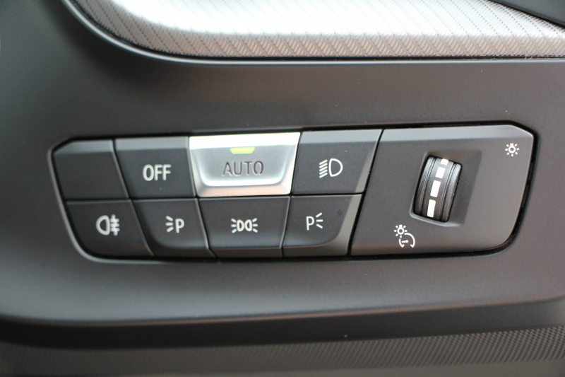 BMW 2シリーズ M235i Xdrive ｸﾞﾗﾝｸｰﾍﾟﾋﾞｼﾞｮﾝP 4WD ﾊﾟﾉﾗﾏｻﾝﾙｰﾌ ﾋｰﾀｰ黒革 ﾍｯﾄﾞｱｯﾌﾟﾃﾞｨｽﾌﾟﾚｲ ｱﾀﾞﾌﾟﾃｨﾌﾞLEDﾍｯﾄﾞﾗｲﾄ ｵｰﾄﾊｲﾋﾞｰﾑ Hi-fiｽﾋﾟｰｶｰ ﾌﾙｾｸﾞTV 306馬力 BMWﾗｲﾌﾞｺｯｸﾋﾟｯﾄ 後退ｱｼｽﾄ 追従ACC ﾀｯﾁ画面ﾅﾋﾞPｱｼｽﾄ 2年保証