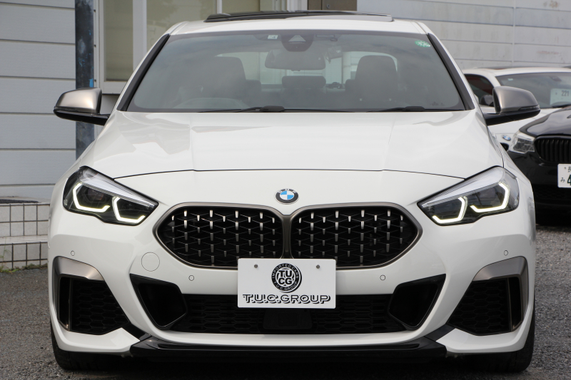BMW 2シリーズ M235i Xdrive ｸﾞﾗﾝｸｰﾍﾟﾋﾞｼﾞｮﾝP 4WD ﾊﾟﾉﾗﾏｻﾝﾙｰﾌ ﾋｰﾀｰ黒革 ﾍｯﾄﾞｱｯﾌﾟﾃﾞｨｽﾌﾟﾚｲ ｱﾀﾞﾌﾟﾃｨﾌﾞLEDﾍｯﾄﾞﾗｲﾄ ｵｰﾄﾊｲﾋﾞｰﾑ Hi-fiｽﾋﾟｰｶｰ ﾌﾙｾｸﾞTV 306馬力 BMWﾗｲﾌﾞｺｯｸﾋﾟｯﾄ 後退ｱｼｽﾄ 追従ACC ﾀｯﾁ画面ﾅﾋﾞPｱｼｽﾄ 2年保証