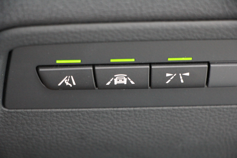 BMW 4シリーズ 420i ｸｰﾍﾟMｽﾎﾟｰﾂ 後期 追従ACC ﾚｰﾝﾁｪﾝｼﾞ警告 LEDﾍｯﾄﾞﾗｲﾄ&ﾃｰﾙ ｼｰﾄﾋｰﾀｰ ﾀｯﾁ画面ﾅﾋﾞ ﾌﾙｾｸﾞTV 液晶ﾒｰﾀｰ REMUSﾏﾌﾗｰ 衝突軽減ﾌﾞﾚｰｷ 車線逸脱警告 歩行者警告 Bｶﾒﾗ Bluetooth接続 ﾊﾟﾄﾞﾙｼﾌﾄ ｽﾏｰﾄｷｰ 2年保証