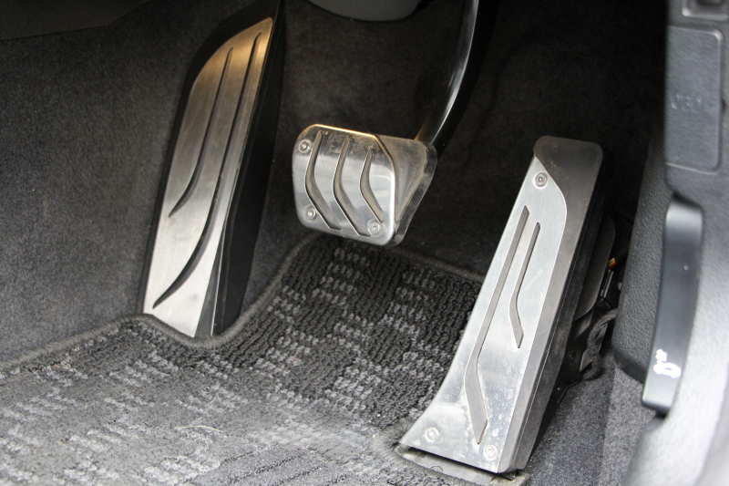 BMW 1シリーズ 118d Mｽﾎﾟｰﾂ ｴﾃﾞｨｼｮﾝｼｬﾄﾞｰ ｱｯﾌﾟｸﾞﾚｰﾄﾞP 特別限定車 最終ﾓﾃﾞﾙ ﾋｰﾀｰ黒革 ｼｰﾄﾒﾓﾘｰ 電動ｼｰﾄ ﾀﾞｰｸLEDﾍｯﾄﾞﾗｲﾄ&ﾃｰﾙ 追従ACC HI-FIｽﾋﾟｰｶｰ ﾀｯﾁ画面HDDﾅﾋﾞｽﾊﾟｽﾌﾟﾏﾌﾗｰ Eibach車高調 ﾏｸｽﾄﾝﾃﾞｻﾞｲﾝｽﾎﾟｲﾗｰ 2年保証