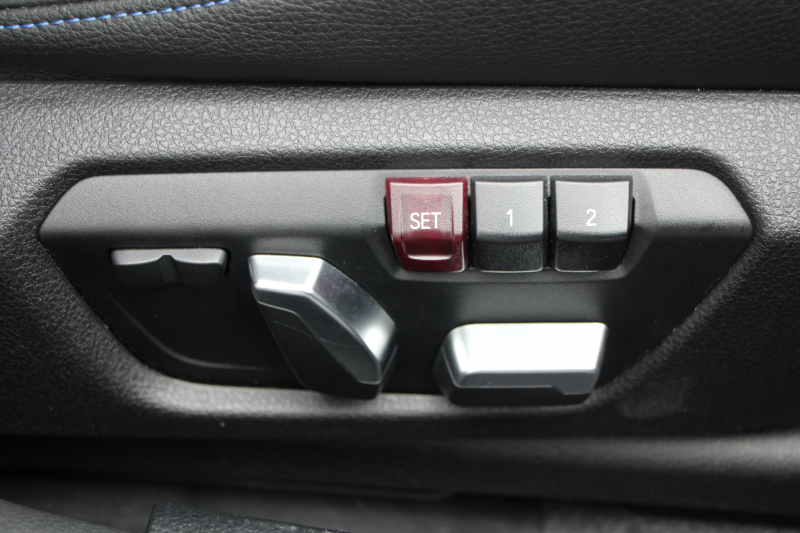 BMW 1シリーズ 118d Mｽﾎﾟｰﾂ ｴﾃﾞｨｼｮﾝｼｬﾄﾞｰ ｱｯﾌﾟｸﾞﾚｰﾄﾞP 特別限定車 最終ﾓﾃﾞﾙ ﾋｰﾀｰ黒革 ｼｰﾄﾒﾓﾘｰ 電動ｼｰﾄ ﾀﾞｰｸLEDﾍｯﾄﾞﾗｲﾄ&ﾃｰﾙ 追従ACC HI-FIｽﾋﾟｰｶｰ ﾀｯﾁ画面HDDﾅﾋﾞｽﾊﾟｽﾌﾟﾏﾌﾗｰ Eibach車高調 ﾏｸｽﾄﾝﾃﾞｻﾞｲﾝｽﾎﾟｲﾗｰ 2年保証