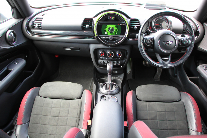 MINI(ミニ) ミニクラブマン MINI ｼﾞｮﾝｸｰﾊﾟｰﾜｰｸｽ ｸﾗﾌﾞﾏﾝ ALL4 4WD 231馬力 8速AT 追従ACC HUD LEDﾍｯﾄﾞﾗｲﾄ 専用19AW 専用ﾌﾞﾚﾝﾎﾞ製ｷｬﾘﾊﾟｰ ｽﾎﾟｰﾂｻｽ JCWﾚｻﾞｰｽﾃｱﾘﾝｸﾞｼｰﾄﾋｰﾀｰ ﾀｯﾁ画面HDDﾅﾋﾞｲﾝﾃﾘｼﾞｪﾝﾄｾｰﾌﾃｨ ｽﾏｰﾄｷｰ Bluetooth接続 Bｶﾒﾗ ﾊﾟﾄﾞﾙｼﾌﾄ 2