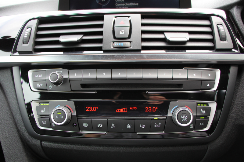 BMW 4シリーズ 420i ｸｰﾍﾟMｽﾎﾟｰﾂ ｽﾀｲﾙｴｯｼﾞ70台限定車 ﾋｰﾀｰ黒革 LEDﾍｯﾄﾞﾗｲﾄ ﾌｧｽﾄﾄﾗｯｸP ｱﾀﾞﾌﾟﾃｨﾌﾞMｻｽ Mｽﾎﾟｰﾂﾌﾞﾚｰｷ 19AW 追従ACC HDDﾅﾋﾞBｶﾒﾗ Bluetooth接続 ﾊﾟﾄﾞﾙｼﾌﾄ 衝突軽減ﾌﾞﾚｰｷ 車線逸脱警告 歩行者警告 2年保証