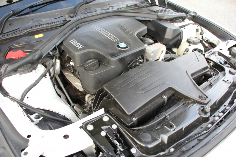 BMW 3シリーズ 320i ｸﾞﾗﾝﾂｰﾘｽﾓ Mｽﾎﾟｰﾂ 追従ACC 衝突軽減ﾌﾞﾚｰｷ 車線逸脱警告 歩行者警告 ﾌﾙｾｸﾞTV ﾀｯﾁﾊﾟｯﾄﾞ対応HDDﾅﾋﾞ電動ﾄﾗﾝｸ Mｽﾎﾟｰﾂｴｱﾛ 18AW ﾒﾓﾘ-付電動ｼｰﾄ ETC2.0 ｽﾏｰﾄｷｰ ｷｾﾉﾝ ﾊﾟﾄﾞﾙｼﾌﾄ 電動ﾘｱｳｲﾝｸﾞ2年保証