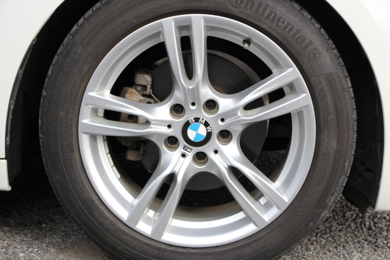 BMW 3シリーズ 320i ｸﾞﾗﾝﾂｰﾘｽﾓ Mｽﾎﾟｰﾂ 追従ACC 衝突軽減ﾌﾞﾚｰｷ 車線逸脱警告 歩行者警告 ﾌﾙｾｸﾞTV ﾀｯﾁﾊﾟｯﾄﾞ対応HDDﾅﾋﾞ電動ﾄﾗﾝｸ Mｽﾎﾟｰﾂｴｱﾛ 18AW ﾒﾓﾘ-付電動ｼｰﾄ ETC2.0 ｽﾏｰﾄｷｰ ｷｾﾉﾝ ﾊﾟﾄﾞﾙｼﾌﾄ 電動ﾘｱｳｲﾝｸﾞ2年保証