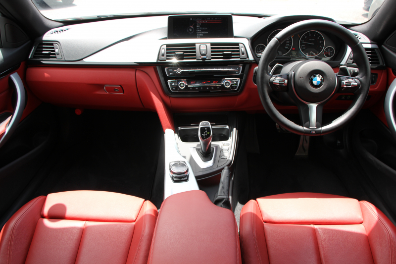 BMW 4シリーズ 435i ｸｰﾍﾟMｽﾎﾟｰﾂ ﾋｰﾀｰ赤革 直6ﾀｰﾎﾞ306馬力 N55B30Aｴﾝｼﾞﾝ REMUSﾏﾌﾗｰ ｵﾌﾟｼｮﾝ19AW 衝突軽減ﾌﾞﾚｰｷ 車線逸脱警告 歩行者警告 ﾌﾞﾚｰｷ付ｸﾙｺﾝ ﾌﾙｾｸﾞTV HDDﾅﾋﾞBluetooth接続 ｽﾏｰﾄｷｰ ﾊﾟﾄﾞﾙｼﾌﾄ 2年保証
