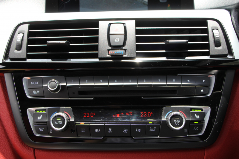 BMW 4シリーズ 435i ｸｰﾍﾟMｽﾎﾟｰﾂ ﾋｰﾀｰ赤革 直6ﾀｰﾎﾞ306馬力 N55B30Aｴﾝｼﾞﾝ REMUSﾏﾌﾗｰ ｵﾌﾟｼｮﾝ19AW 衝突軽減ﾌﾞﾚｰｷ 車線逸脱警告 歩行者警告 ﾌﾞﾚｰｷ付ｸﾙｺﾝ ﾌﾙｾｸﾞTV HDDﾅﾋﾞBluetooth接続 ｽﾏｰﾄｷｰ ﾊﾟﾄﾞﾙｼﾌﾄ 2年保証