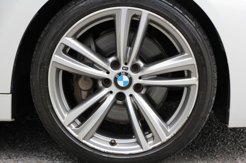 BMW 4シリーズ 435i ｸｰﾍﾟMｽﾎﾟｰﾂ ﾋｰﾀｰ赤革 直6ﾀｰﾎﾞ306馬力 N55B30Aｴﾝｼﾞﾝ REMUSﾏﾌﾗｰ ｵﾌﾟｼｮﾝ19AW 衝突軽減ﾌﾞﾚｰｷ 車線逸脱警告 歩行者警告 ﾌﾞﾚｰｷ付ｸﾙｺﾝ ﾌﾙｾｸﾞTV HDDﾅﾋﾞBluetooth接続 ｽﾏｰﾄｷｰ ﾊﾟﾄﾞﾙｼﾌﾄ 2年保証