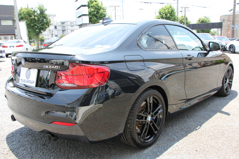 BMW 2シリーズ M240i ｸｰﾍﾟ後期 ﾌｪｲｽﾘﾌﾄ後 ﾋｰﾀｰ赤革 直6ﾀｰﾎﾞ340馬力 B58新ｴﾝｼﾞﾝ ｱﾀﾞﾌﾟﾃｨﾌﾞMｻｽ 追従ACC LEDﾍｯﾄﾞﾗｲﾄ&ﾃｰﾙ ﾌﾙｾｸﾞTV ﾀｯﾁ画面HDDﾅﾋﾞPｱｼｽﾄ 衝突軽減ﾌﾞﾚｰｷ 車線逸脱警告 歩行者警告 ﾊﾟﾄﾞﾙｼﾌﾄ ｽﾏｰﾄｷｰ 専用18AW&ﾌﾞﾚｰｷ 2年保証