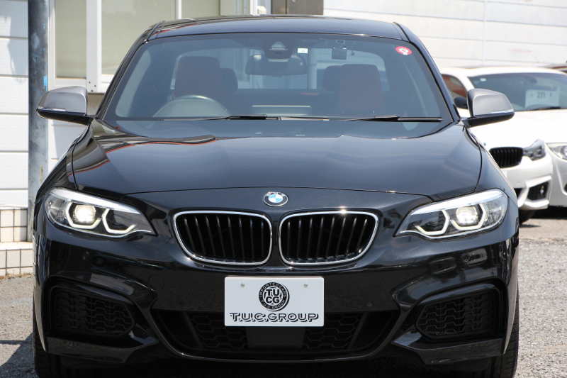 BMW 2シリーズ M240i ｸｰﾍﾟ後期 ﾌｪｲｽﾘﾌﾄ後 ﾋｰﾀｰ赤革 直6ﾀｰﾎﾞ340馬力 B58新ｴﾝｼﾞﾝ ｱﾀﾞﾌﾟﾃｨﾌﾞMｻｽ 追従ACC LEDﾍｯﾄﾞﾗｲﾄ&ﾃｰﾙ ﾌﾙｾｸﾞTV ﾀｯﾁ画面HDDﾅﾋﾞPｱｼｽﾄ 衝突軽減ﾌﾞﾚｰｷ 車線逸脱警告 歩行者警告 ﾊﾟﾄﾞﾙｼﾌﾄ ｽﾏｰﾄｷｰ 専用18AW&ﾌﾞﾚｰｷ 2年保証