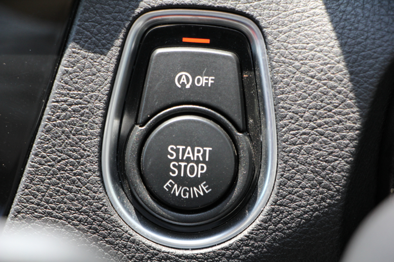 BMW 2シリーズ M240i ｸｰﾍﾟ後期 ﾌｪｲｽﾘﾌﾄ後 ﾋｰﾀｰ赤革 直6ﾀｰﾎﾞ340馬力 B58新ｴﾝｼﾞﾝ ｱﾀﾞﾌﾟﾃｨﾌﾞMｻｽ 追従ACC LEDﾍｯﾄﾞﾗｲﾄ&ﾃｰﾙ ﾌﾙｾｸﾞTV ﾀｯﾁ画面HDDﾅﾋﾞPｱｼｽﾄ 衝突軽減ﾌﾞﾚｰｷ 車線逸脱警告 歩行者警告 ﾊﾟﾄﾞﾙｼﾌﾄ ｽﾏｰﾄｷｰ 専用18AW&ﾌﾞﾚｰｷ 2年保証