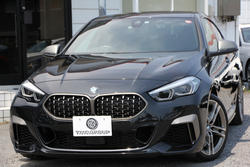 BMW 2シリーズ M235i Xdrive ｸﾞﾗﾝｸｰﾍﾟﾌﾟﾗｽP 306馬力 4WD ｱﾀﾞﾌﾟﾃｨﾌﾞMｻｽ ﾋｰﾀｰ黒革 Mｽﾎﾟｰﾂｼｰﾄ Hi-fiｽﾋﾟｰｶｰ ｻﾝﾌﾟﾛﾃｸｼｮﾝｶﾞﾗｽ 追従ACC 後退ｱｼｽﾄ LEDﾍｯﾄﾞﾗｲﾄ ｵｰﾄﾊｲﾋﾞｰﾑ 専用18AW&ﾌﾞﾚｰｷ Applecarplay対応 HDDﾅﾋﾞPｱｼｽﾄ 2年保証