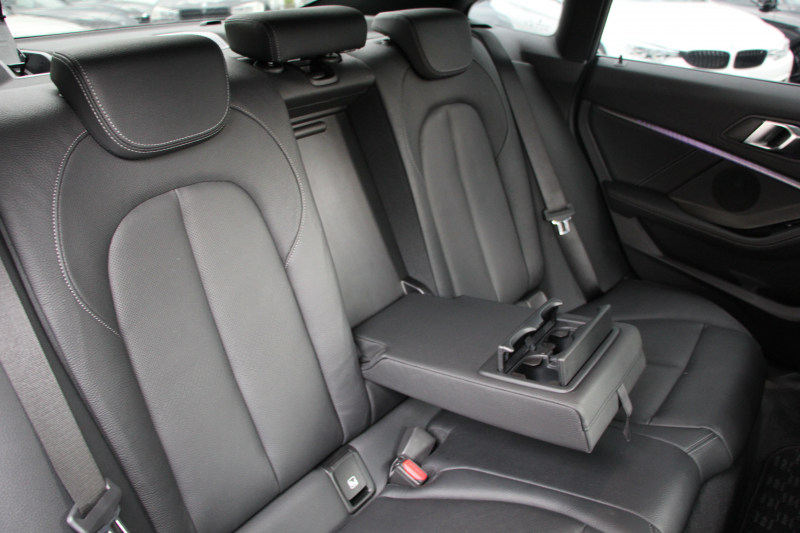 BMW 2シリーズ M235i Xdrive ｸﾞﾗﾝｸｰﾍﾟﾌﾟﾗｽP 306馬力 4WD ｱﾀﾞﾌﾟﾃｨﾌﾞMｻｽ ﾋｰﾀｰ黒革 Mｽﾎﾟｰﾂｼｰﾄ Hi-fiｽﾋﾟｰｶｰ ｻﾝﾌﾟﾛﾃｸｼｮﾝｶﾞﾗｽ 追従ACC 後退ｱｼｽﾄ LEDﾍｯﾄﾞﾗｲﾄ ｵｰﾄﾊｲﾋﾞｰﾑ 専用18AW&ﾌﾞﾚｰｷ Applecarplay対応 HDDﾅﾋﾞPｱｼｽﾄ 2年保証