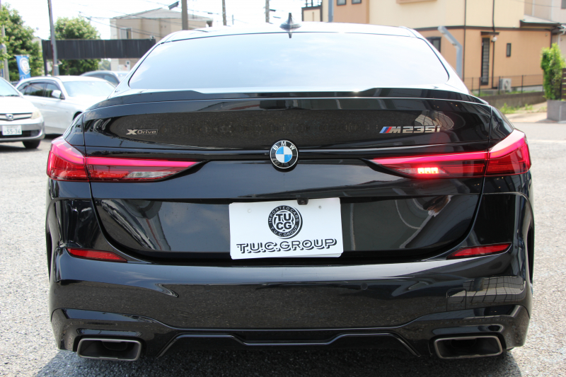 BMW 2シリーズ M235i Xdrive ｸﾞﾗﾝｸｰﾍﾟﾌﾟﾗｽP 306馬力 4WD ｱﾀﾞﾌﾟﾃｨﾌﾞMｻｽ ﾋｰﾀｰ黒革 Mｽﾎﾟｰﾂｼｰﾄ Hi-fiｽﾋﾟｰｶｰ ｻﾝﾌﾟﾛﾃｸｼｮﾝｶﾞﾗｽ 追従ACC 後退ｱｼｽﾄ LEDﾍｯﾄﾞﾗｲﾄ ｵｰﾄﾊｲﾋﾞｰﾑ 専用18AW&ﾌﾞﾚｰｷ Applecarplay対応 HDDﾅﾋﾞPｱｼｽﾄ 2年保証