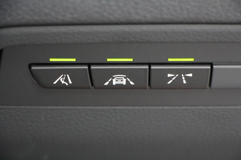 BMW 4シリーズ 440i ｶﾌﾞﾘｵﾚ Mｽﾎﾟｰﾂ ﾌｧｽﾄﾄﾗｯｸP B58新ｴﾝｼﾞﾝ 326馬力 ｴｱｶﾗｰ ﾋｰﾀｰ黒革 LEDﾍｯﾄﾞﾗｲﾄ&ﾃｰﾙ ｱﾀﾞﾌﾟﾃｨﾌﾞMｻｽ Mｽﾎﾟｰﾂﾌﾞﾚｰｷ 19AW HUD 追従ACC Pｱｼｽﾄ TOPﾋﾞｭｰｶﾒﾗ ｻｲﾄﾞｶﾒﾗ HDDﾅﾋﾞTV Bluetooth接続 ﾊﾟﾄﾞﾙｼﾌﾄ 専用ｴｱﾛ 2年保証