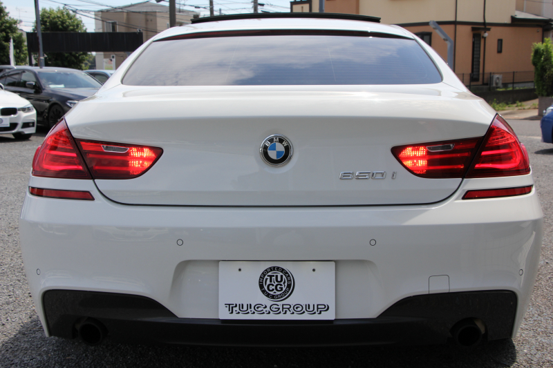 BMW 6シリーズ 640i ｸﾞﾗﾝｸｰﾍﾟMｽﾎﾟｰﾂ 変更後ﾓﾃﾞﾙ ｻﾝﾙｰﾌ ﾋｰﾀｰ黒革 LEDﾍｯﾄﾞﾗｲﾄ ｵﾌﾟｼｮﾝ20AW NEWﾃﾞｻﾞｲﾝｽﾃｱﾘﾝｸﾞ衝突軽減ﾌﾞﾚｰｷ 車線逸脱警告 歩行者警告 ｸﾙｺﾝ HDDﾅﾋﾞTV Bｶﾒﾗ ﾊﾟﾄﾞﾙｼﾌﾄ ｽﾏｰﾄｷｰ 専用ｴｱﾛ 320馬力 直6ﾀｰﾎﾞ2年保証