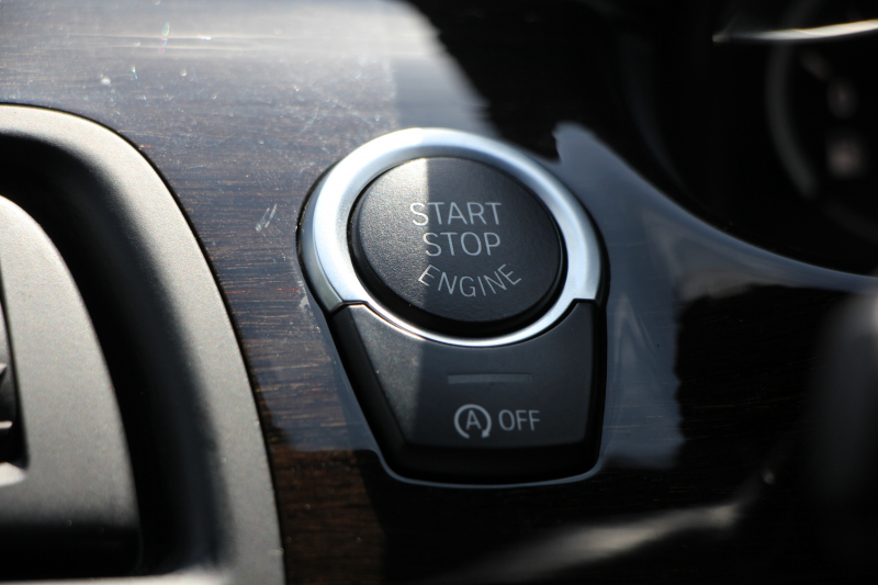 BMW 6シリーズ 640i ｸﾞﾗﾝｸｰﾍﾟMｽﾎﾟｰﾂ 変更後ﾓﾃﾞﾙ ｻﾝﾙｰﾌ ﾋｰﾀｰ黒革 LEDﾍｯﾄﾞﾗｲﾄ ｵﾌﾟｼｮﾝ20AW NEWﾃﾞｻﾞｲﾝｽﾃｱﾘﾝｸﾞ衝突軽減ﾌﾞﾚｰｷ 車線逸脱警告 歩行者警告 ｸﾙｺﾝ HDDﾅﾋﾞTV Bｶﾒﾗ ﾊﾟﾄﾞﾙｼﾌﾄ ｽﾏｰﾄｷｰ 専用ｴｱﾛ 320馬力 直6ﾀｰﾎﾞ2年保証