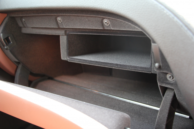 BMW 6シリーズ 640i ｸﾞﾗﾝｸｰﾍﾟMｽﾎﾟｰﾂ 変更後ﾓﾃﾞﾙ ｻﾝﾙｰﾌ ﾋｰﾀｰ黒革 LEDﾍｯﾄﾞﾗｲﾄ ｵﾌﾟｼｮﾝ20AW NEWﾃﾞｻﾞｲﾝｽﾃｱﾘﾝｸﾞ衝突軽減ﾌﾞﾚｰｷ 車線逸脱警告 歩行者警告 ｸﾙｺﾝ HDDﾅﾋﾞTV Bｶﾒﾗ ﾊﾟﾄﾞﾙｼﾌﾄ ｽﾏｰﾄｷｰ 専用ｴｱﾛ 320馬力 直6ﾀｰﾎﾞ2年保証