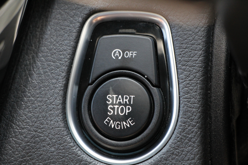 BMW 3シリーズ 340i Mｽﾎﾟｰﾂ 1ｵｰﾅ 最終型 B58ｴﾝｼﾞﾝ 直6ﾀｰﾎﾞ326馬力 ﾋｰﾀｰ茶革 ﾀｯﾁﾊﾟﾈﾙ対応HDDﾅﾋﾞﾌﾙｾｸﾞTV LEDﾍｯﾄﾞﾗｲﾄ LEDﾃｰﾙ NEWﾙｰﾑﾐﾗｰ 追従ACC ﾚｰﾝﾁｪﾝｼﾞ警告 衝突軽減ﾌﾞﾚｰｷ 車線逸脱警告 歩行者警告 2年保証