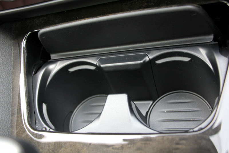 BMW 6シリーズ 640i ｸﾞﾗﾝｸｰﾍﾟMｽﾎﾟｰﾂ ﾌｪｲｽﾘﾌﾄ後 最終ﾓﾃﾞﾙ ｻﾝﾙｰﾌ 液晶ﾒｰﾀｰ HUD ｵﾌﾟｼｮﾝ20AW 新ﾃﾞｻﾞｲﾝLEDﾍｯﾄﾞﾗｲﾄ ﾋｰﾀｰ茶革 新HDDﾅﾋﾞTV Pｱｼｽﾄ TOPﾋﾞｭｰ&ｻｲﾄﾞｶﾒﾗ 追従ACC ﾚｰﾝﾁｪﾝｼﾞ警告 衝突軽減ﾌﾞﾚｰｷ 直6ﾀｰﾎﾞ320馬力 ｽﾏｰﾄｷｰ 2年保証