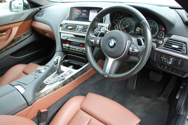 BMW 6シリーズ 640i ｸﾞﾗﾝｸｰﾍﾟMｽﾎﾟｰﾂ ﾌｪｲｽﾘﾌﾄ後 最終ﾓﾃﾞﾙ ｻﾝﾙｰﾌ 液晶ﾒｰﾀｰ HUD ｵﾌﾟｼｮﾝ20AW 新ﾃﾞｻﾞｲﾝLEDﾍｯﾄﾞﾗｲﾄ ﾋｰﾀｰ茶革 新HDDﾅﾋﾞTV Pｱｼｽﾄ TOPﾋﾞｭｰ&ｻｲﾄﾞｶﾒﾗ 追従ACC ﾚｰﾝﾁｪﾝｼﾞ警告 衝突軽減ﾌﾞﾚｰｷ 直6ﾀｰﾎﾞ320馬力 ｽﾏｰﾄｷｰ 2年保証